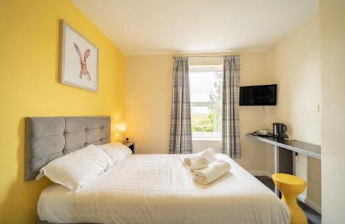 Cannards Grave Hotel | The Well Inn