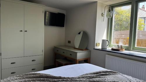 Moretonhampstead Hotel | The White Hart Hotel