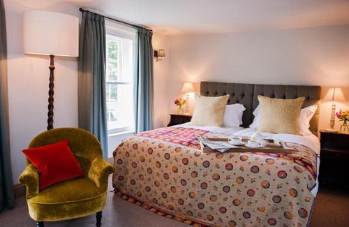 Overton Hotel | The White Hart, Overton