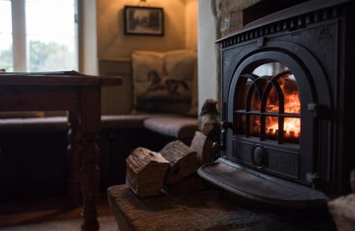 Compton Bassett Bed & Breakfast | The White Horse Inn