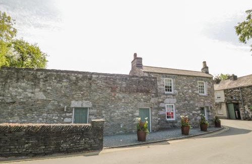 Cartmel House | The White House