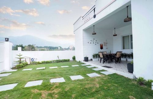 Bullawala Villa | The White Orchid 3BR Villa Dehradun By Homeyhuts