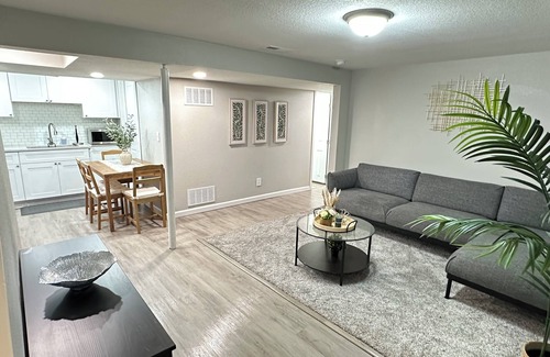Dupont House | The white rose