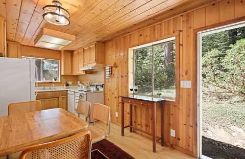Alta Cabin | The Wildwood Cabin - Tahoe National Forest