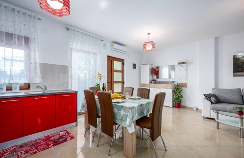 Marcana Apartment | The Willow Garden Apartment House Summer Breeze Apartment