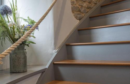 Bicester House | The Windmill Blackthorn Hill