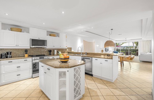 The Bight Condo | The Yacht Club TC