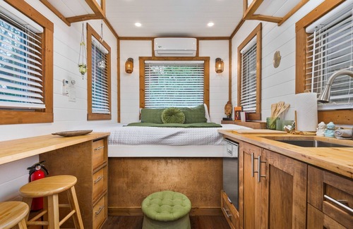 Kerns House | The Zen - Custom Tiny Home w/Zen Vibe