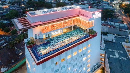 Padang Hotel | The ZHM Premiere Padang