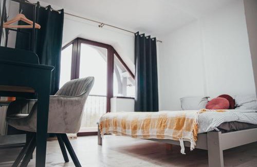 Livezile House | Theia's Garden