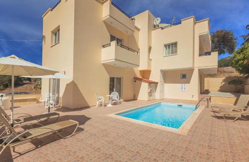 Polis Apartment | Thekla Court