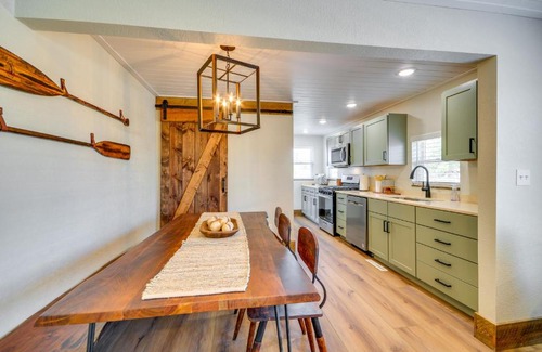 Thermopolis House | Thermopolis Vacation Rental Walk to Bighorn River