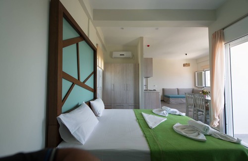 Paliovarka Hotel | Thesmos Village