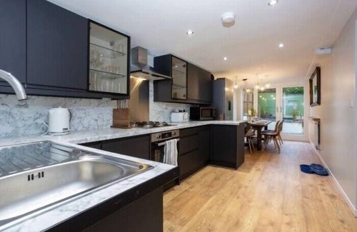 Worsthorne House | Thieveley Pike View - Worsthorne