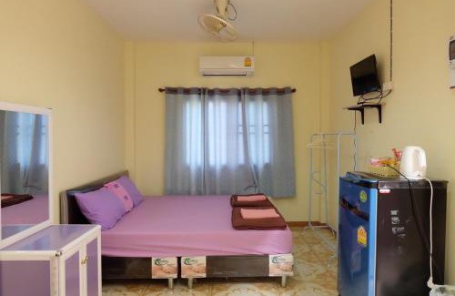 Ko Sichang Resort | Thippawan Bungalow