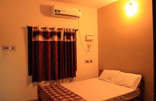Kumbakonam House | Thirumalai Home Stay - Group & Family Stay Room VL Swami Malai Temple