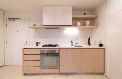 Caulfield North Apartment | This apartment is a 2 bedroom(s), 2 bathrooms, located in Caulfield North, VIC.
