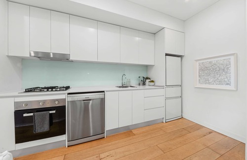 Rushcutters Bay Apartment | This apartment is a 1 bedroom(s), 1 bathrooms, located in RUSHCUTTERS BAY, NSW.