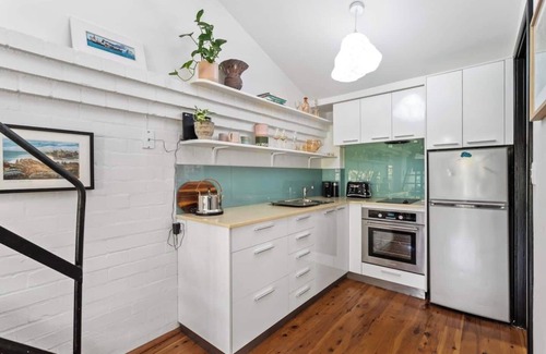Fremantle Apartment | This apartment is a 0 bedroom(s), 1 bathrooms, located in Fremantle, WA.