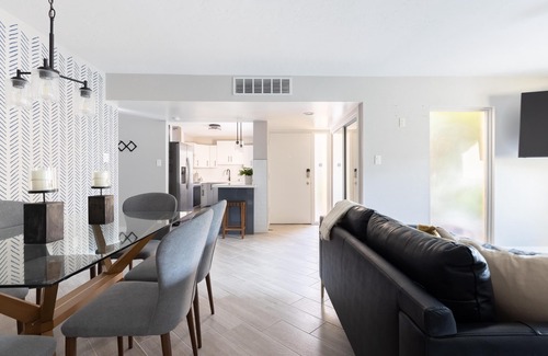 Encanto Condo | This condominium is a 2 bedroom(s), 2 bathrooms, located in Phoenix, AZ.