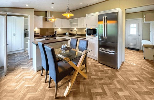 Langham House | This exclusive holiday home boasts a stylish and contemporary design.