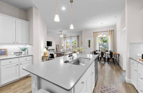 Keller House | This house is a 2 bedroom(s), 2 bathrooms, located in Fort Worth, TX.