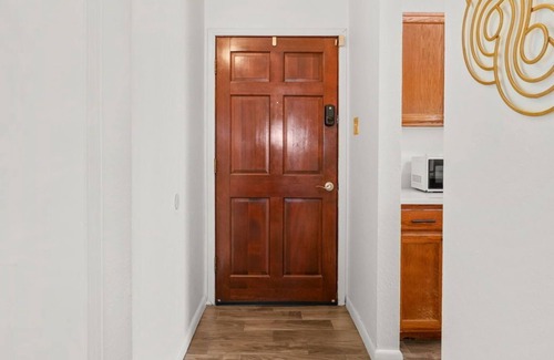 Biggs Field House | This house is a 3 bedroom(s), 2 bathrooms, located in El Paso, TX.