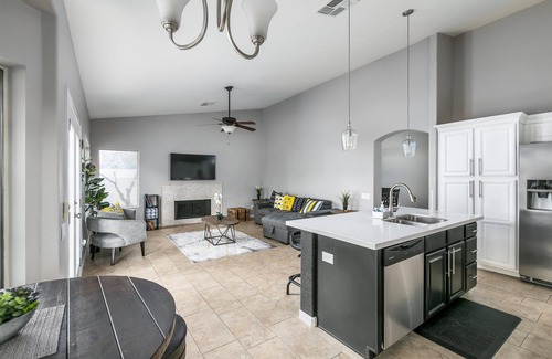 Paradise Park Vista House | This house is a 4 bedroom(s), 2.5 bathrooms, located in Scottsdale, AZ.