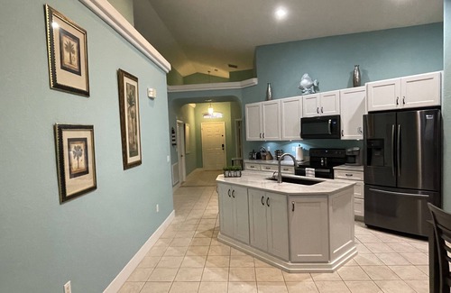 Marbella Villa | This Oasis is yours for a relaxing, quiet time. Enjoy all Florida has to offer!