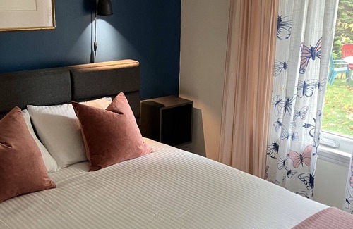 Halifax Cottage | This peaceful urban cottage is welcoming you!
