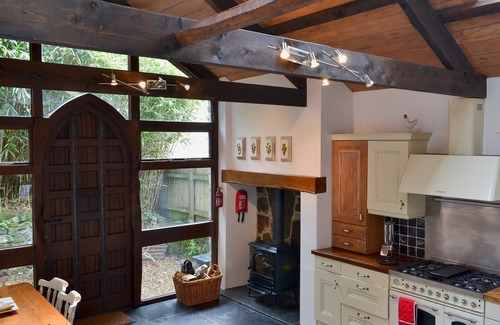 Liskeard Cottage | This pet-friendly, end-of-terrace cottage is ideal for family or friends holidaying together.
