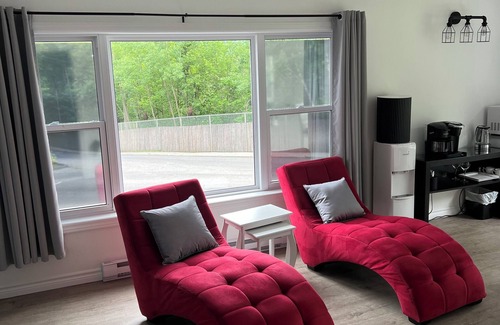 Coaticook Apartment | This studio gives you a front row view of Coaticook's illuminated bridge.