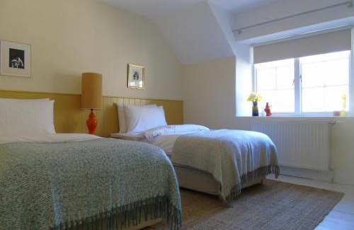 Marybank House | Thistle Cottage, CrannachCottages