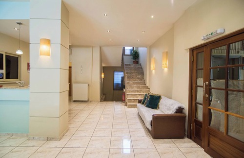 Delfoi Hotel | Tholos