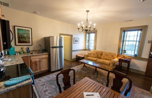 Lewisburg Hotel | Thomas Rose Inn