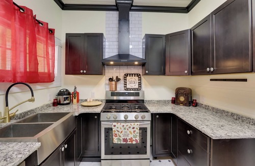 Thomasville Cottage | Thomasville Cottage Near The Big Oak & Downtown!