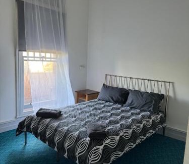 Cobden Hotel | Thommos Pub