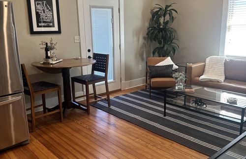 Manhattan Apartment | Thompson House #3-Overlooking City Park. Walk to Campus, Aggieville & Downtown