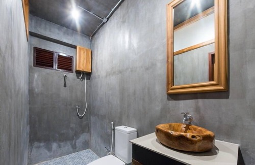 Thong Pha Phum House | Thongphaphum River