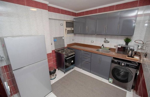 Bab Sharqi Apartment | Three-Bedroom Apartment - Corner Sea View