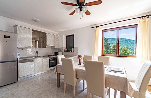 Cove Tri Zala (Zrnovo) Apartment | Three bedroom apartment near beach Tri Žala, Korčula (A-9237-d)