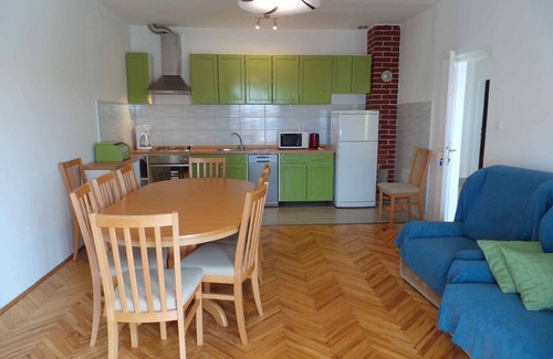 Ljubac Apartment | Three bedroom apartment with terrace and sea view Ljubač, Zadar (A-6141-a)