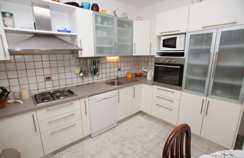 Trogir Apartment | Three bedroom apartment with terrace and sea view Trogir (A-15011-a)