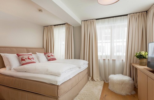 Zuers Apartment | Three-bedroom apartment right on the slopes