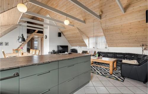 Klegod House | Three-Bedroom Holiday Home In Ringkobing