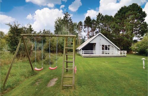 Dannemare House | Three-Bedroom Holiday Home In Dannemare