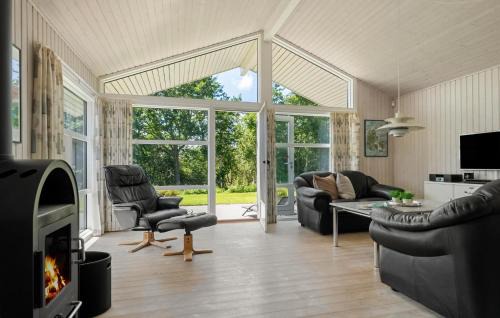 Flovt Strand House | Three-Bedroom Holiday Home In Haderslev