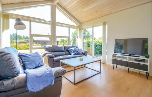 Øksenmølle House | Three-Bedroom Holiday Home In Ebeltoft