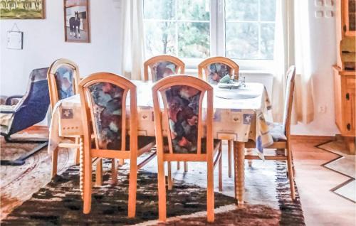 Szteklin House | Three-Bedroom Holiday Home In Szteklin