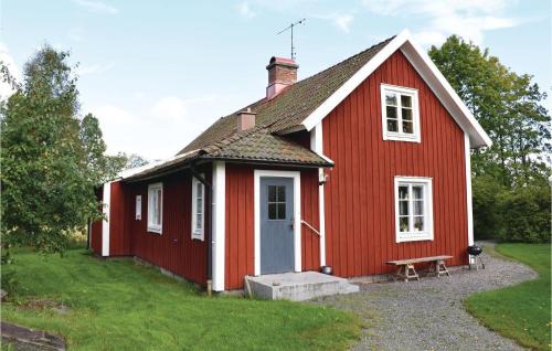 Lammhult House | Three-Bedroom Holiday Home In Lammhult